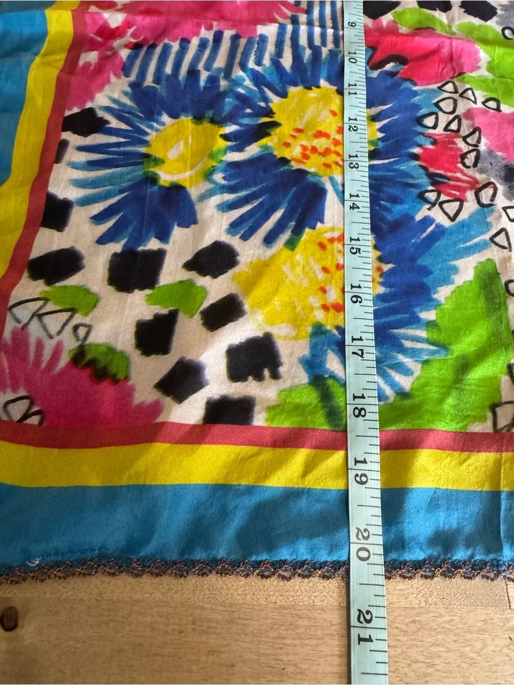 NWT BL-NK Bright Floral colorful scarf head wrap with tassels